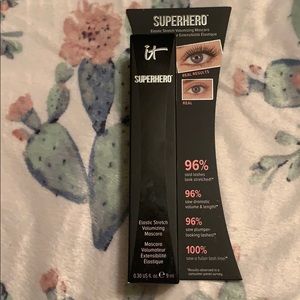 It cosmetics Superhero Mascara